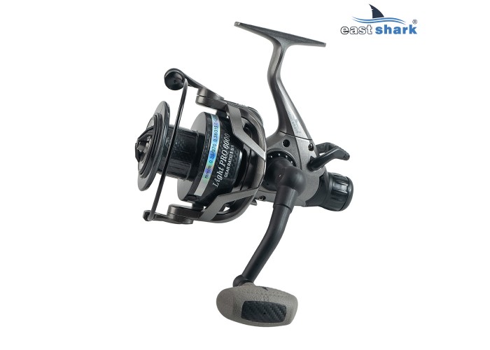 Катушка EastShark Light PRO 6000 5,5:1 с байтраннером